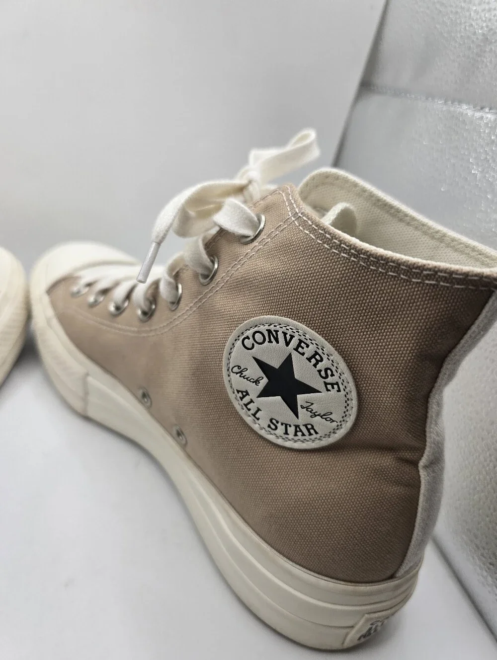 Converse Chuck 2 Tone Beige Platform High Top Canvas Skater Sneakers. Ladies 9.5 - Picture 6 of 15